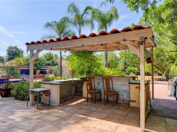 22349 Dolorosa Street, Woodland Hills (los Angeles) CA 91367