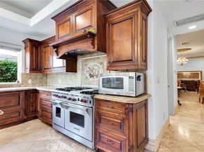 22349 Dolorosa Street, Woodland Hills (los Angeles) CA 91367