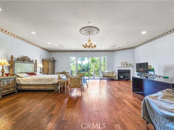 22349 Dolorosa Street, Woodland Hills (los Angeles) CA 91367