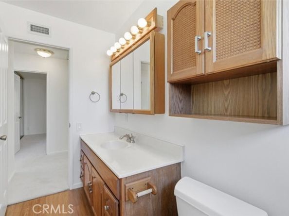 6820 Gross Avenue, West Hills (los Angeles) CA 91307