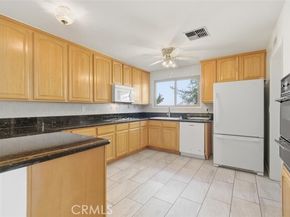 6820 Gross Avenue, West Hills (los Angeles) CA 91307