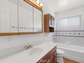 6820 Gross Avenue, West Hills (los Angeles) CA 91307