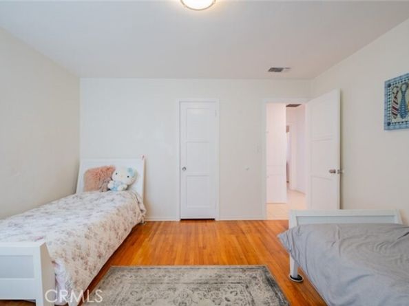 10404 Jardine Avenue, Sunland (los Angeles) CA 91040