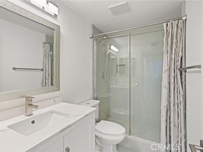 19029 Nordhoff Street 103, Northridge (los Angeles) CA 91324