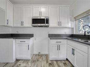 919 W 49th, Los Angeles CA 90037