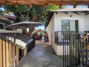 919 W 49th, Los Angeles CA 90037