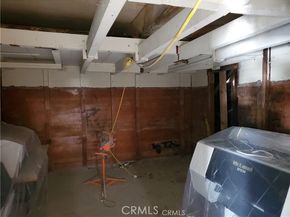 10401 S San Pedro, Los Angeles CA 90003