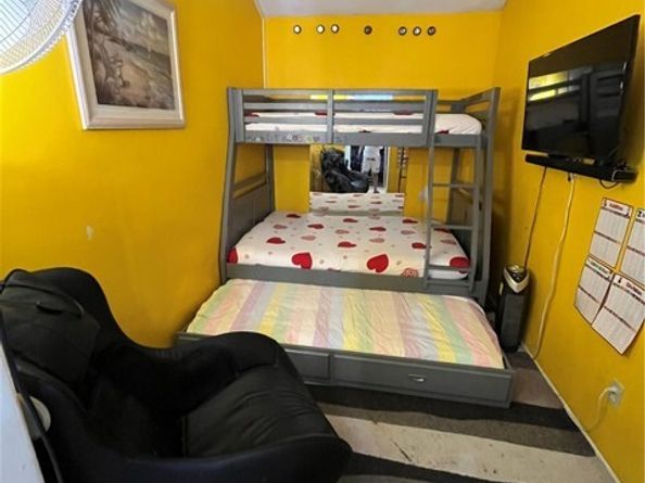 9600 Van Nuys 210, Panorama City (los Angeles) CA 91402