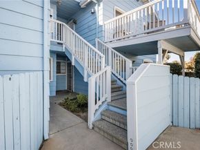 7025 Glade, Canoga Park (los Angeles) CA 91303