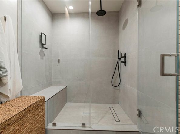 17155 Barneston, Granada Hills (los Angeles) CA 91344