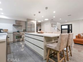 17155 Barneston, Granada Hills (los Angeles) CA 91344