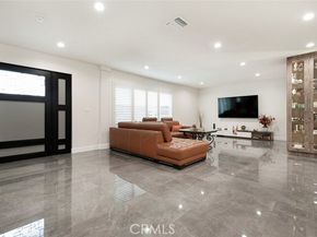 17155 Barneston, Granada Hills (los Angeles) CA 91344