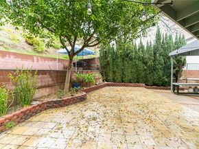 17155 Barneston, Granada Hills (los Angeles) CA 91344