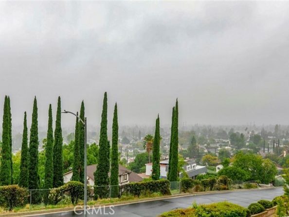 17155 Barneston, Granada Hills (los Angeles) CA 91344