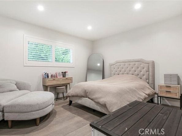 17155 Barneston, Granada Hills (los Angeles) CA 91344