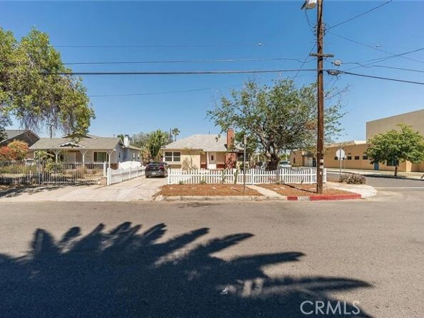 7702 Ben Avenue, North Hollywood (los Angeles) CA 91605