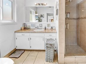 7628 Bluebell, North Hollywood (los Angeles) CA 91605