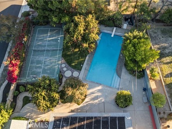 19200 Ballinger, Northridge (los Angeles) CA 91324