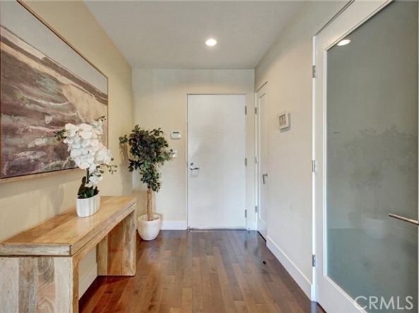 11023 Fruitland Drive 304, Studio City (los Angeles) CA 91604
