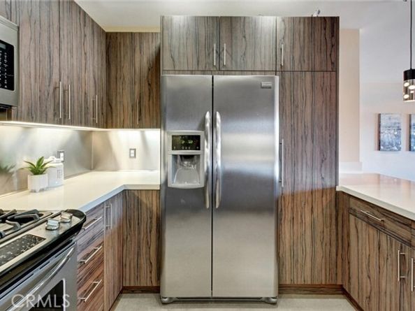 11023 Fruitland Drive 304, Studio City (los Angeles) CA 91604