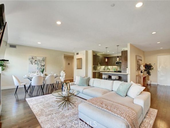 11023 Fruitland Drive 304, Studio City (los Angeles) CA 91604