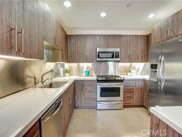 11023 Fruitland Drive 304, Studio City (los Angeles) CA 91604