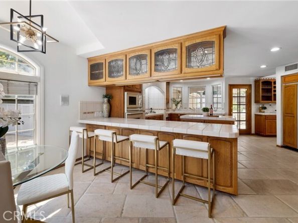 10703 Wheatland Avenue, Sunland (los Angeles) CA 91040