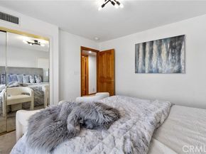 10703 Wheatland Avenue, Sunland (los Angeles) CA 91040