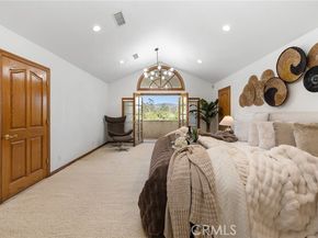 10703 Wheatland Avenue, Sunland (los Angeles) CA 91040