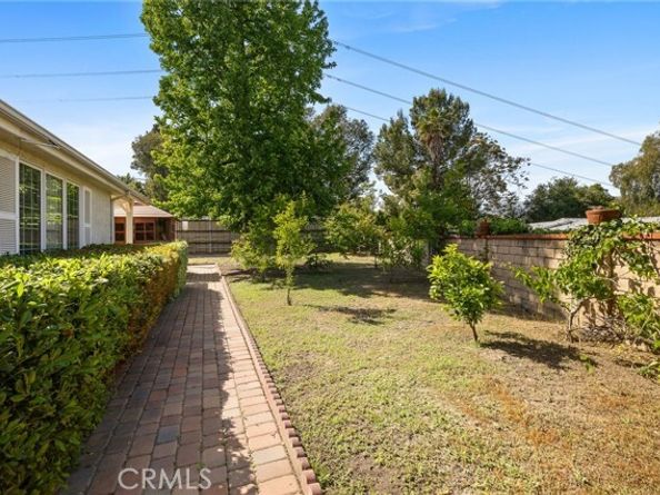 10703 Wheatland Avenue, Sunland (los Angeles) CA 91040