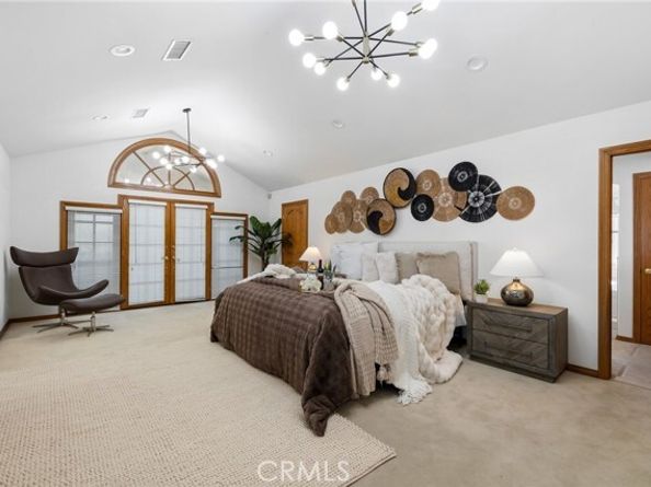10703 Wheatland Avenue, Sunland (los Angeles) CA 91040