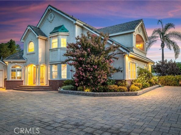 10703 Wheatland Avenue, Sunland (los Angeles) CA 91040