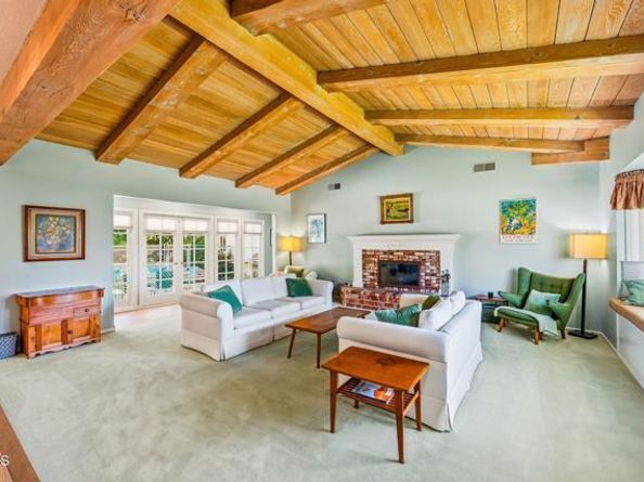 17933 Osborne Street, Northridge (los Angeles) CA 91325