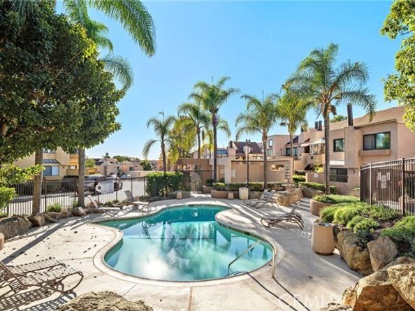 25761 Le Parc 82, Lake Forest (el Toro) CA 92630