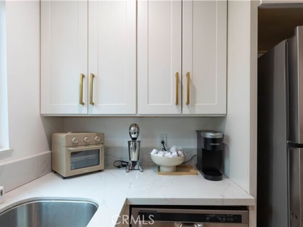 6029 Eleanor Avenue, Hollywood (los Angeles) CA 90038