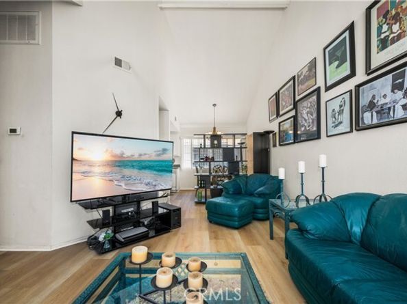 515 E Hazel 6, Inglewood CA 90302