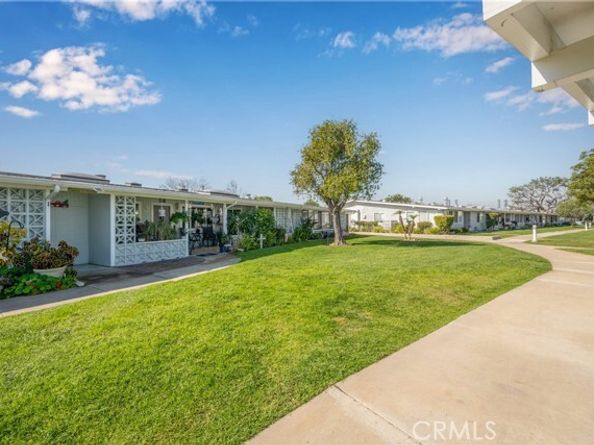 1301 Skokie Road 27H, Seal Beach CA 90740