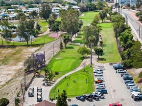 3808 Vista Campana 11, Oceanside CA 92057