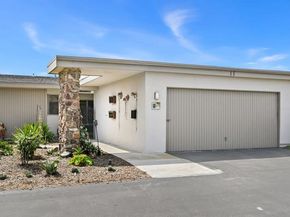 3808 Vista Campana 11, Oceanside CA 92057