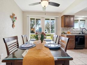 3655 Vista Campana 9, Oceanside CA 92057