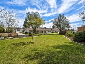 3655 Vista Campana 9, Oceanside CA 92057