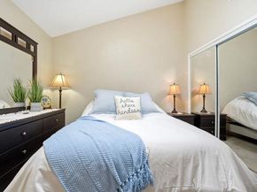 3655 Vista Campana 9, Oceanside CA 92057