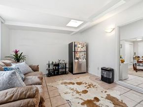 3655 Vista Campana 9, Oceanside CA 92057