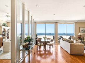 67 A Surfside Avenue, Surfside (seal Beach) CA 90743