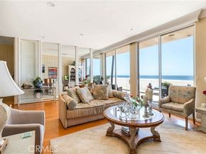 67 A Surfside Avenue, Surfside (seal Beach) CA 90743
