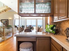 67 A Surfside Avenue, Surfside (seal Beach) CA 90743