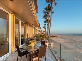 67 A Surfside Avenue, Surfside (seal Beach) CA 90743