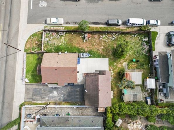 2110 Orange Avenue, Costa Mesa CA 92627
