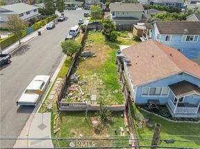 2110 Orange Avenue, Costa Mesa CA 92627
