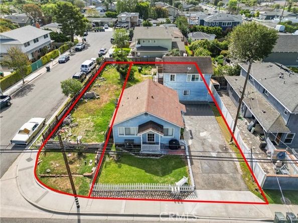 2110 Orange Avenue, Costa Mesa CA 92627